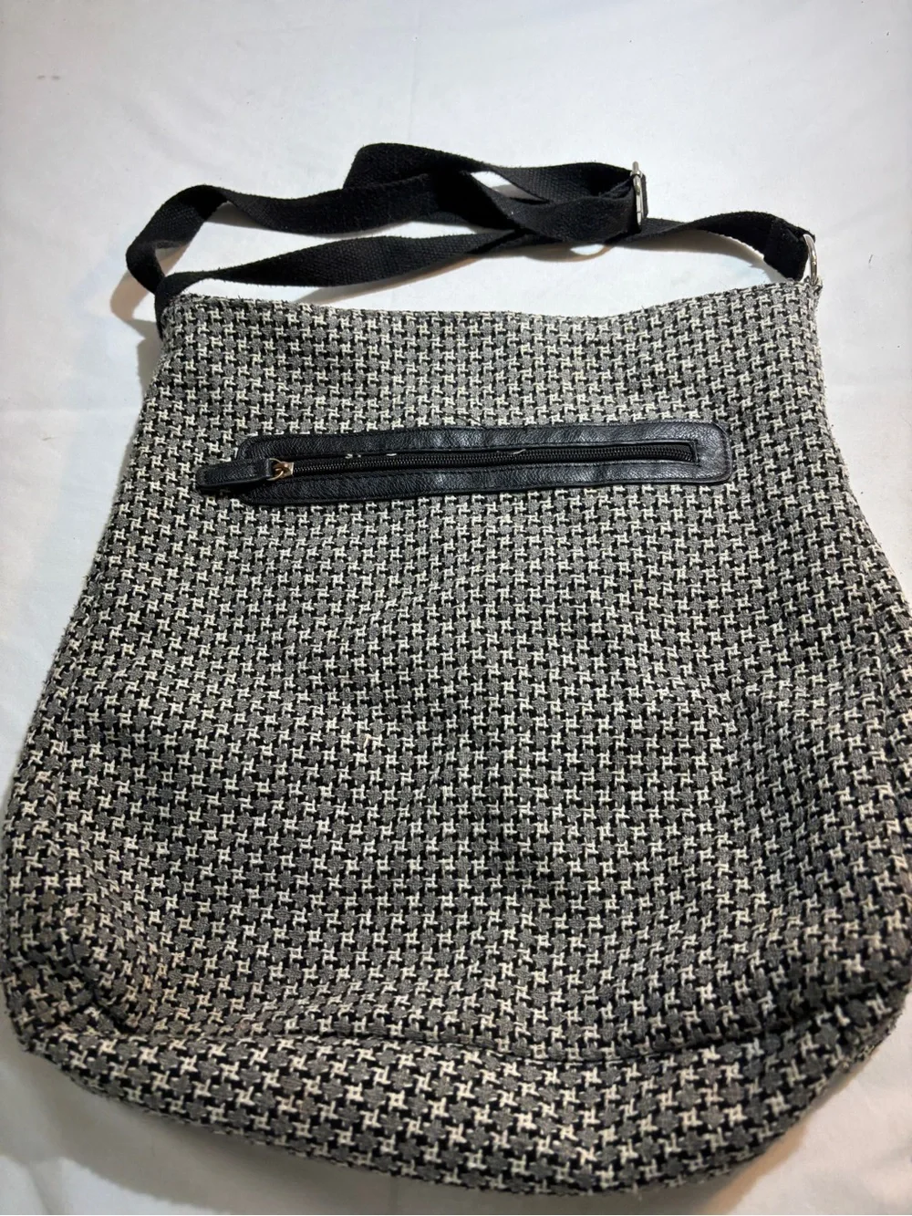 Houndstooth Crossbody Tote Bag in Black & White